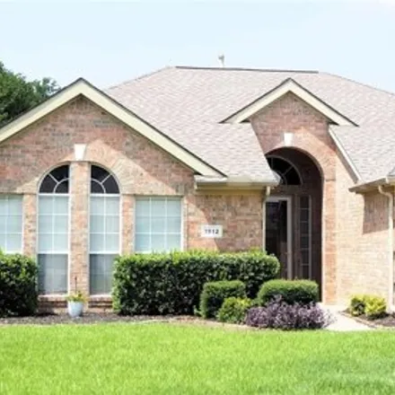 Rent this 3 bed house on 1846 Tree Line Road in Flower Mound, TX 75028