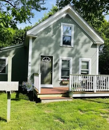 Buy this 2 bed house on 92 Oak Avenue in Athol, MA 01331
