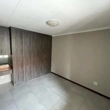 Rent this 1 bed apartment on Morris Place in Kenleaf, Brakpan