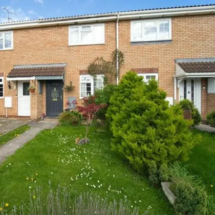 Buy this 2 bed townhouse on Buckland Close in Burnham-on-Sea, TA8 2TZ