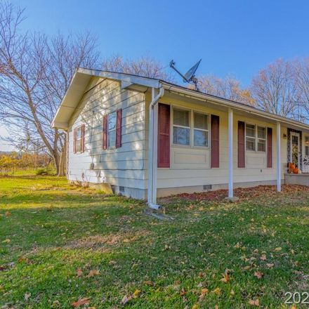 Rent this 3 bed house on 25839 Pelican Dr in Lebanon, MO