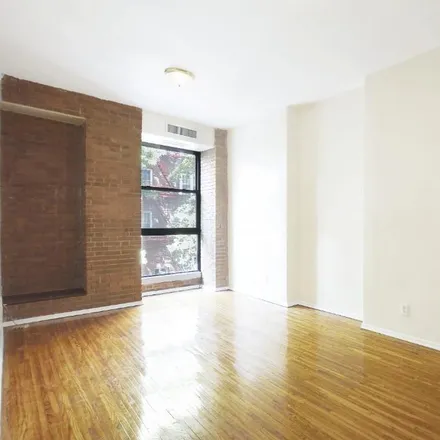 Image 3 - E 78 St, New York, NY, USA - Apartment for rent