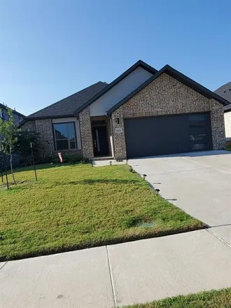 Buy this 4 bed house on Hazeltine Road in Red Oak, TX 75154