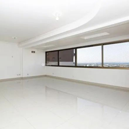 Buy this 3 bed apartment on Avenida Cristóvão Colombo in Higienópolis, Porto Alegre - RS