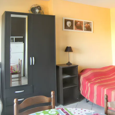 Rent this studio apartment on Mairie d'Hyères in Avenue Joseph Clotis, 83400 Hyères