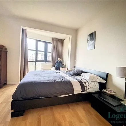 Rent this 3 bed apartment on Brugmann Gardens in Avenue Maxime Van Praag - Maxime Van Praaglaan, 1180 Uccle - Ukkel