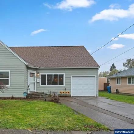 Buy this 3 bed house on 2075 University Street Southeast in Salem, OR 97302