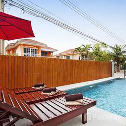 Rent this 6 bed apartment on 138/60 in Chaiya Pruek Road, Pattaya