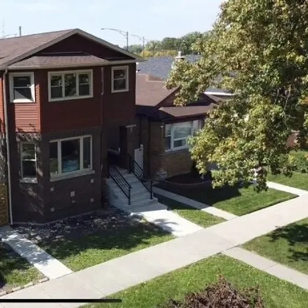 Buy this 4 bed house on 9936 South Aberdeen Street in Chicago, IL 60643
