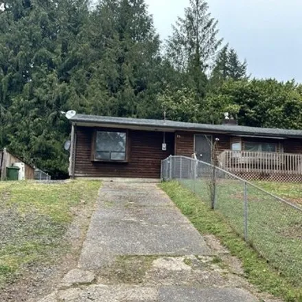 Buy this 3 bed house on 1772 South 20th Street in Coos Bay, OR 97420