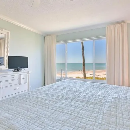 Image 3 - Sands Point Conominiums, Sands Point Road, Longboat Key, Sarasota County, FL 34236, USA - Apartment for rent