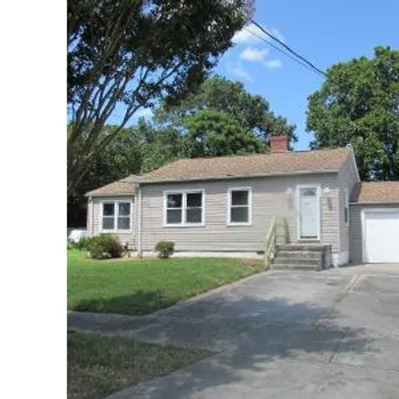 Buy this 3 bed house on 1608 Holladay Street in Portsmouth, VA 23704