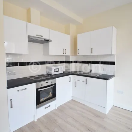 Image 3 - 477 Holloway Road, London, N7 6LF, United Kingdom - Apartment for rent