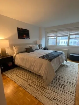 Image 3 - 15 Charles At Waverly Place, 15 Charles Street, New York, NY 10014, USA - Condo for rent