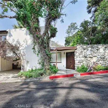 Image 3 - 14691 Hilltree Road, Los Angeles, CA 90402, USA - House for sale