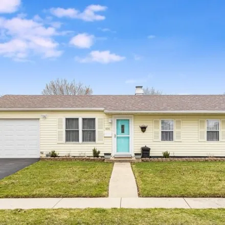 Rent this 3 bed house on 557 Glen Avenue in Romeoville, IL 60446
