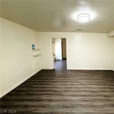 Image 3 - 1861 North Shadow Mountain Place, Las Vegas, NV 89108, USA - House for rent