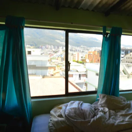Image 5 - Quito, El Batan, P, EC - House for rent