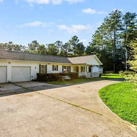 Image 2 - 220 Island Ford Rd, Abbeville, South Carolina, 29620 - House for sale