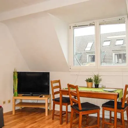 Rent this 1 bed apartment on Lindenstraße 53 in 50674 Cologne, Germany