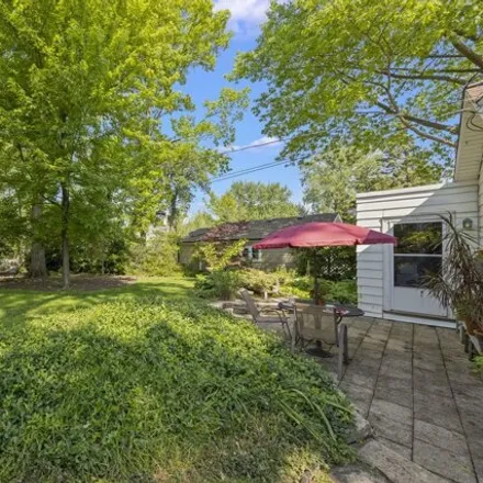 Image 2 - 4870 Seeley Avenue, Downers Grove, IL 60515, USA - House for sale