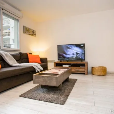 Rent this 4 bed apartment on 8 Rue du Docteur Finot in 93200 Saint-Denis, France