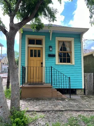 Rent this 1 bed house on 1120 Austerlitz Street