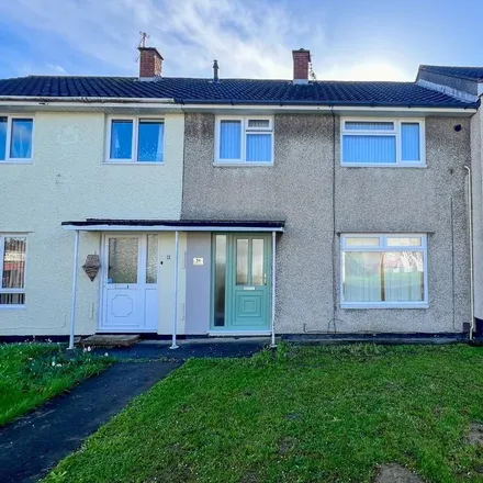 Rent this 3 bed townhouse on 28 Severn Way in Bristol, BS34 5NJ