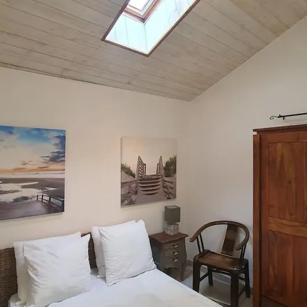 Rent this 3 bed apartment on 85800 Saint-Gilles-Croix-de-Vie