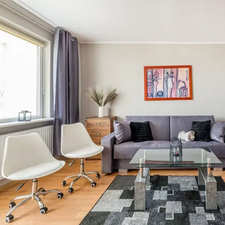 Rent this 4 bed room on Roalda Amundsena 1B in 80-288 Gdańsk, Poland