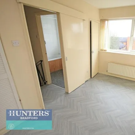 Image 9 - Holborn Court, Bradford, BD12 0DD, United Kingdom - House for rent