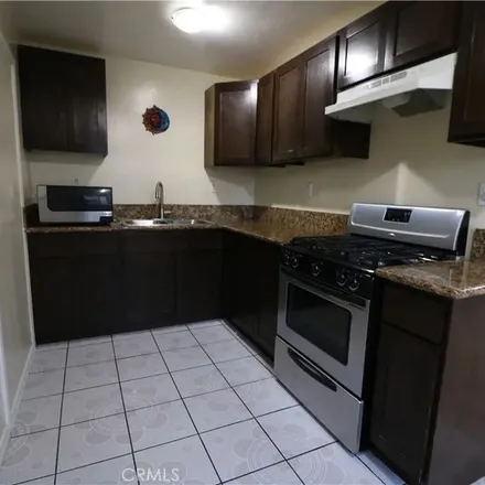 Image 5 - 16451 South Pannes Avenue, East Compton, Compton, CA 90221, USA - Apartment for rent