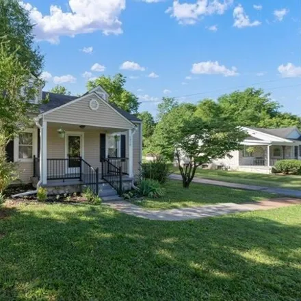 Buy this 3 bed house on 1310 Oliver St in Bowling Green, Kentucky