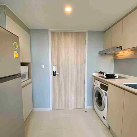 Rent this 1 bed apartment on Knightsbridge Prime Sathorn in Soi Naradhiwas Rajanagarindra 15, Sathon District