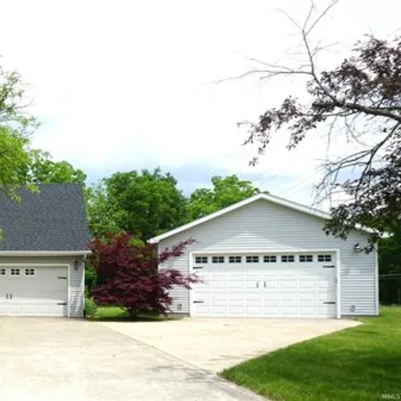 Buy this 5 bed house on 5923 East Hills Road in Fort Wayne, IN 46804