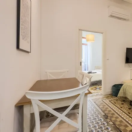 Rent this studio apartment on Departament de Cultura de la Generalitat de Catalunya in La Rambla, 8