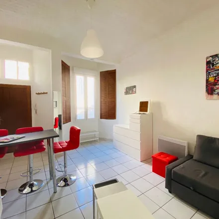 Image 2 - 24 Rue Jeanne Jugan, 13004 Marseille, France - Apartment for rent
