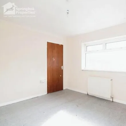 Image 7 - Hilltop Green, Cwmbran, NP44 1JU, United Kingdom - Townhouse for sale