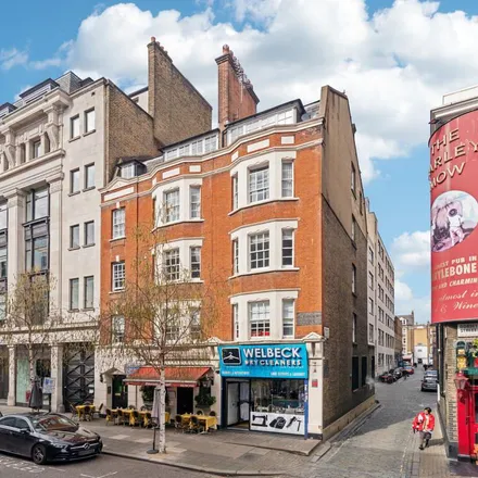 Rent this 3 bed apartment on Ristorante Aracapri in 10 Dorset Street, London