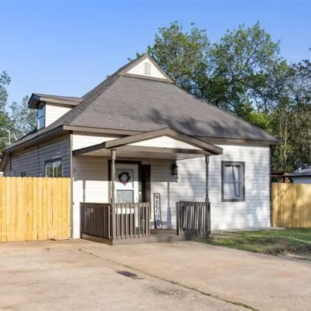 Image 3 - 321 East 14th Avenue, Stillwater, OK 74074, USA - House for sale