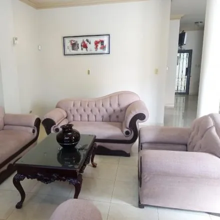 Buy this 5 bed house on 2 Pasaje 5 in 090504, Guayaquil
