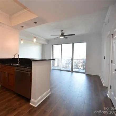 Image 4 - Fifth & Poplar, Uptown CycleLink, Charlotte, NC 28202, USA - Condo for sale