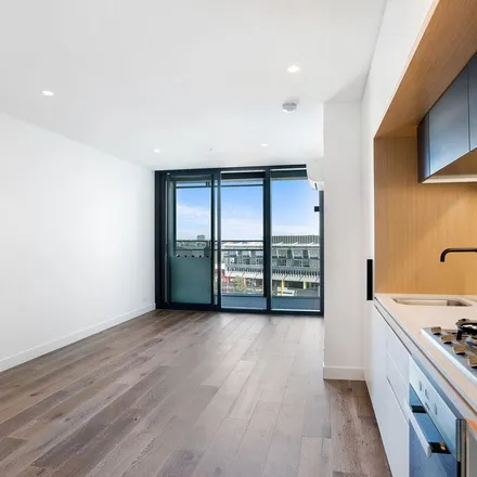 Rent this 1 bed apartment on Aqui Promenade in Docklands Drive, Docklands VIC 3008