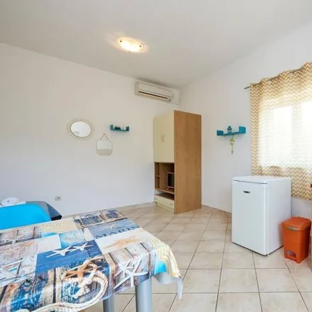 Image 6 - Seget Vranjica, Split-Dalmatia County, Croatia - Apartment for rent
