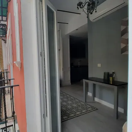 Image 4 - Seville, Andalusia, Spain - Apartment for rent