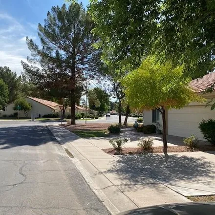 Image 3 - 913 East McNair Drive, Tempe, AZ 85283, USA - Townhouse for sale