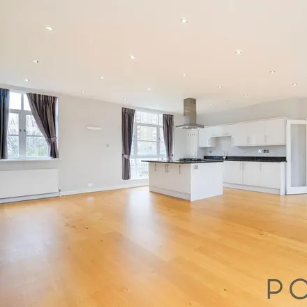 Rent this 3 bed apartment on Winfield House in Vicarage Crescent, London