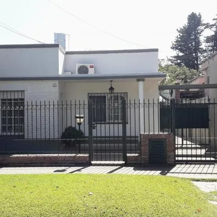 Buy this 3 bed house on Teniente Primero Oscar Camilli 503 in El Parque, Moreno