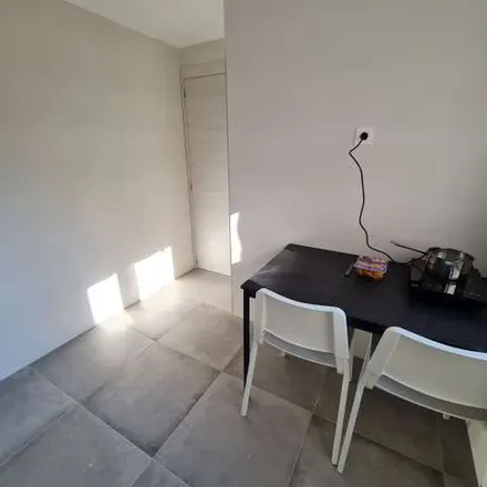 Image 5 - Avenida de Navarra, 50017 Zaragoza, Spain - Apartment for rent