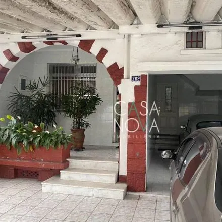 Rent this 3 bed house on Avenida Senador Pinheiro Machado in Marapé, Santos - SP